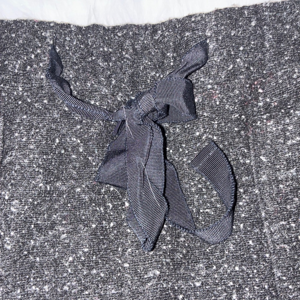 LOFT Charcoal Knit‎ Skirt with Bow Accent
